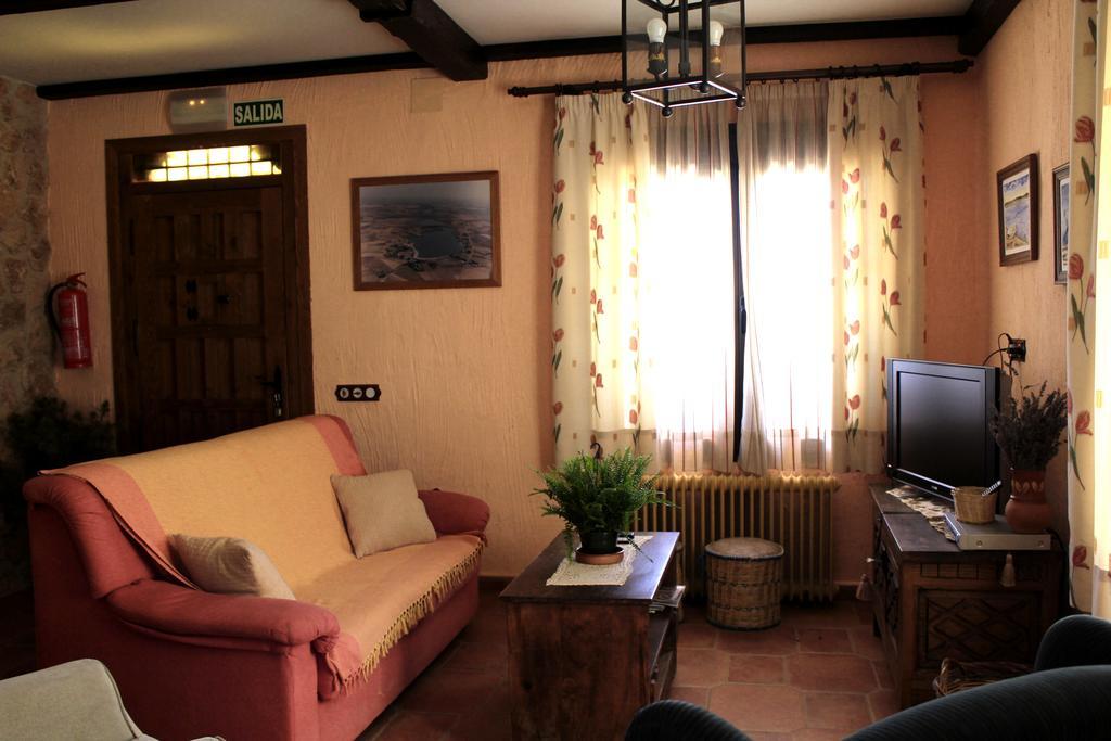 Casa Rural Santa Elena Villafranca de los Caballeros Экстерьер фото